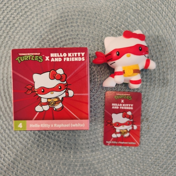 Hello Kitty Red and White Toy Figure - Picture 1 of 6